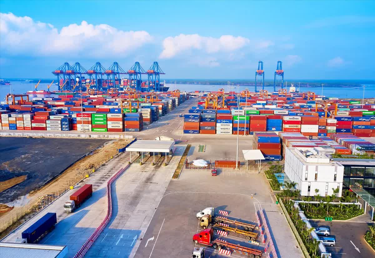 Chính phủ tháo gỡ đến cùng để doanh nghiệp tự mình đi tới