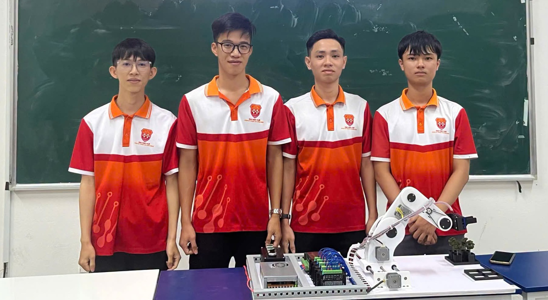 Chương trình đào tạo robot và trí tuệ nhân tạo tham gia Đề án phát triển nhân lực công nghệ cao