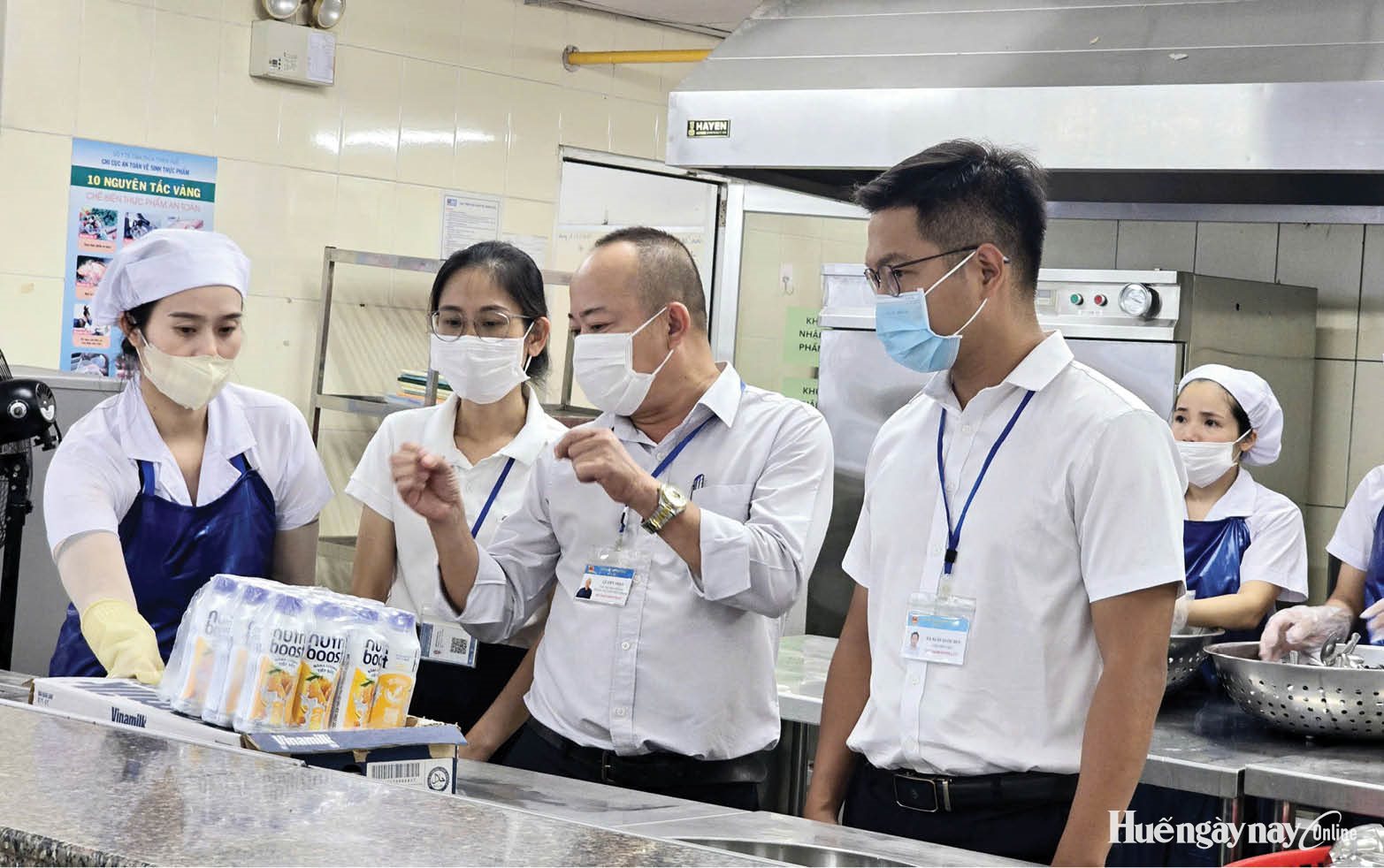 An toàn thực phẩm từ bếp ăn tập thể