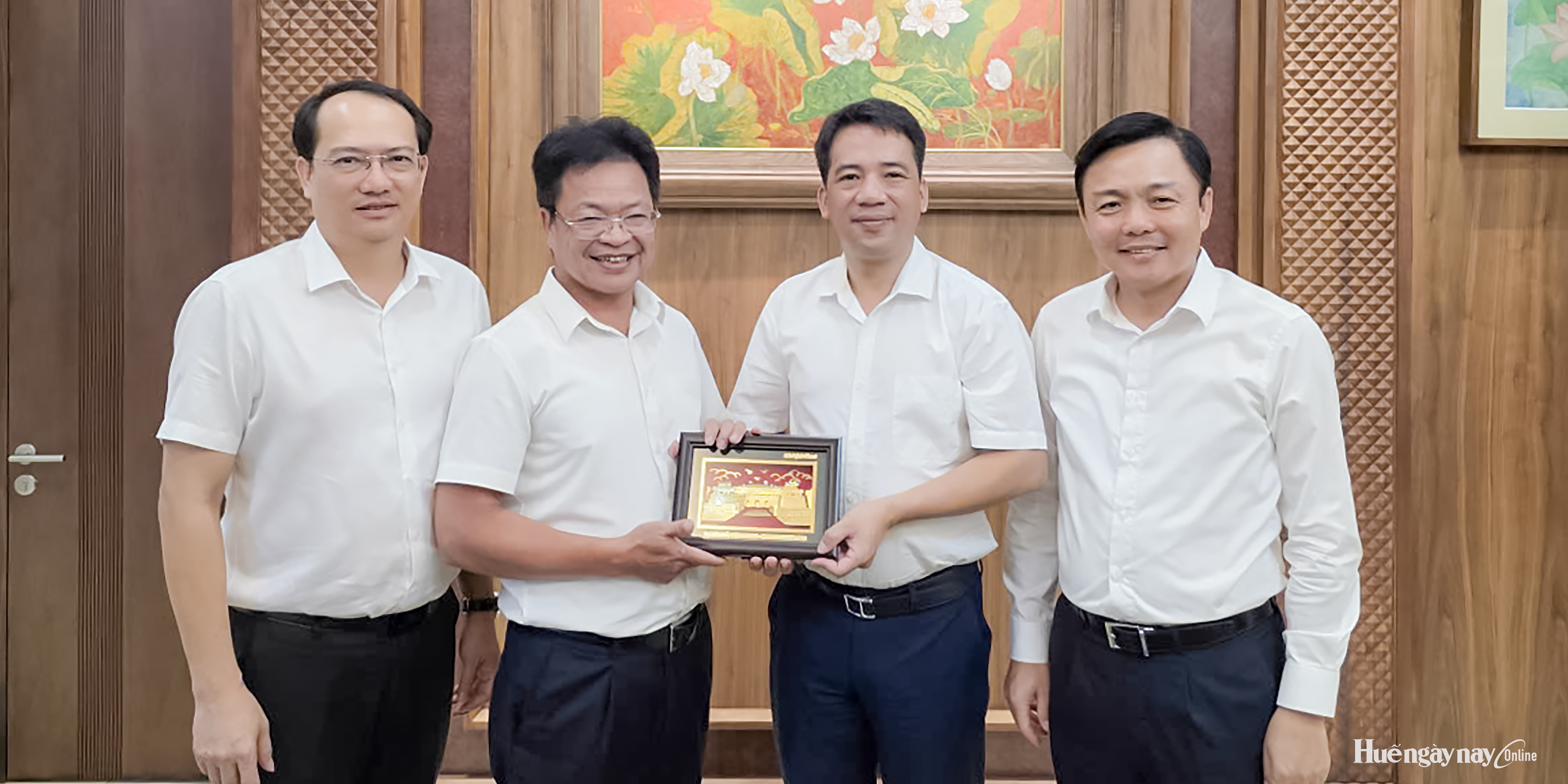 Nghiên cứu khai thác tàu hơi nước tuyến Huế - Đà Nẵng