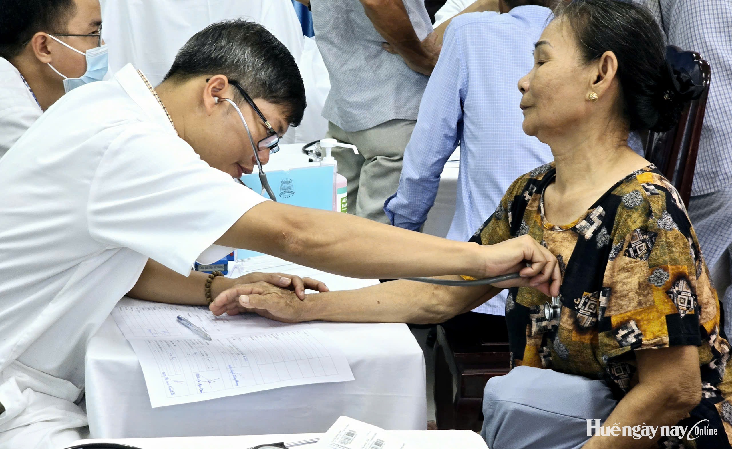 Tập huấn nâng cao năng lực nghiên cứu khoa học cho đội ngũ cán bộ y tế