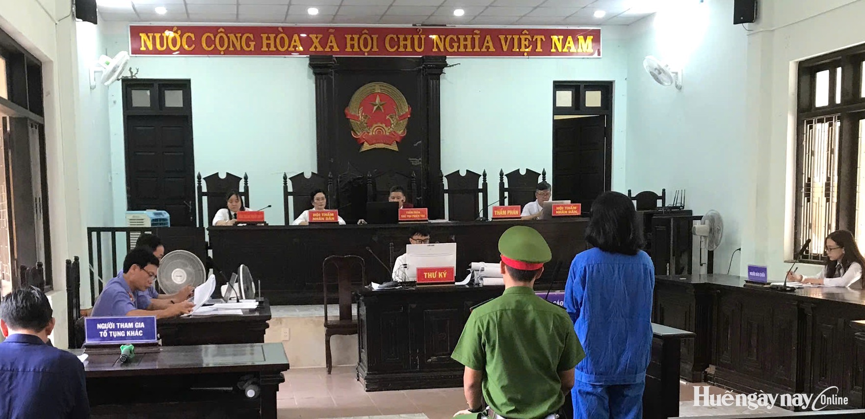 Lợi dụng sơ hở quản lý chữ ký số để chiếm đoạt tiền