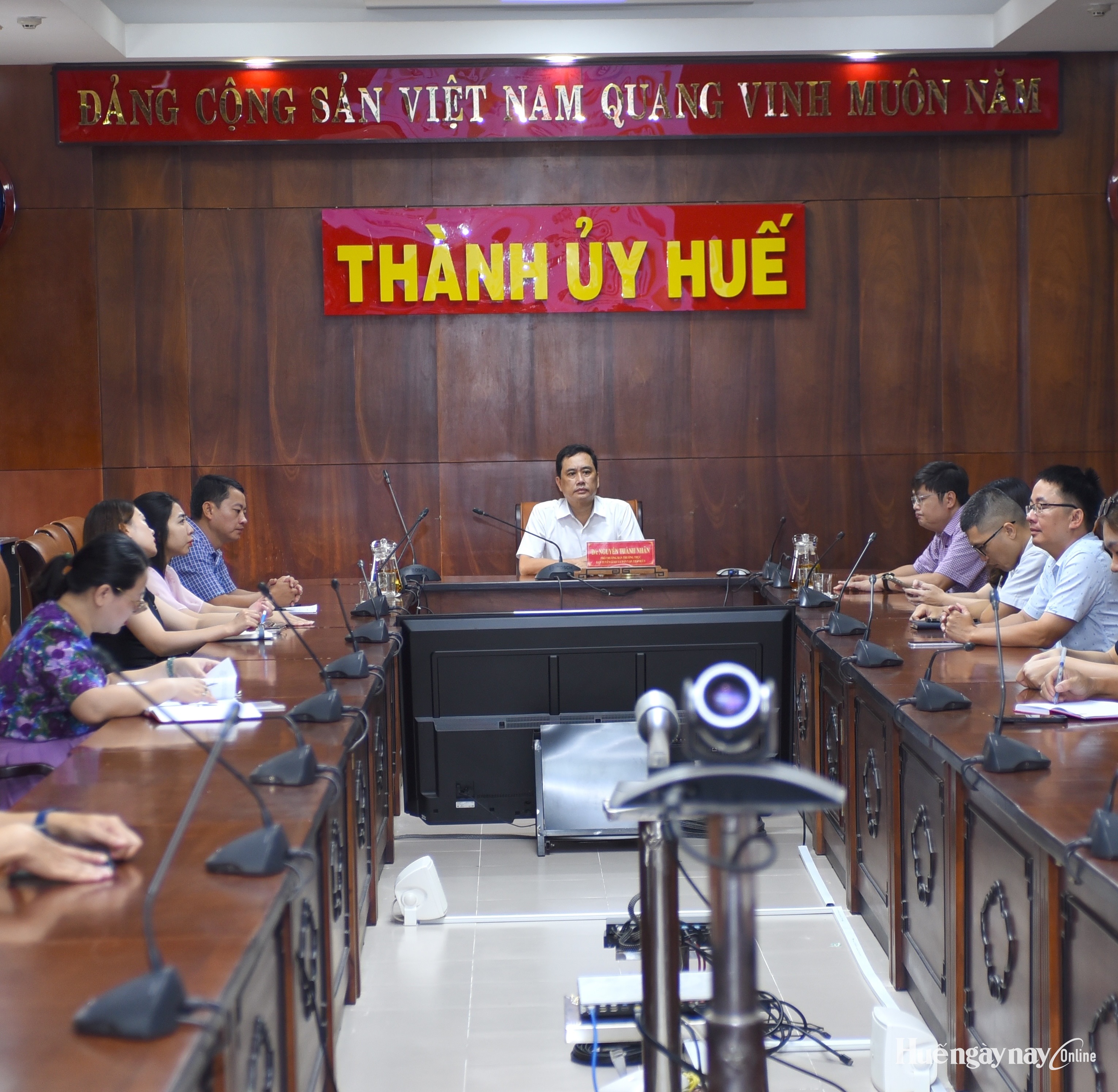 Phát huy tính tiên phong, gương mẫu, dám nghĩ, dám làm của cán bộ, đảng viên