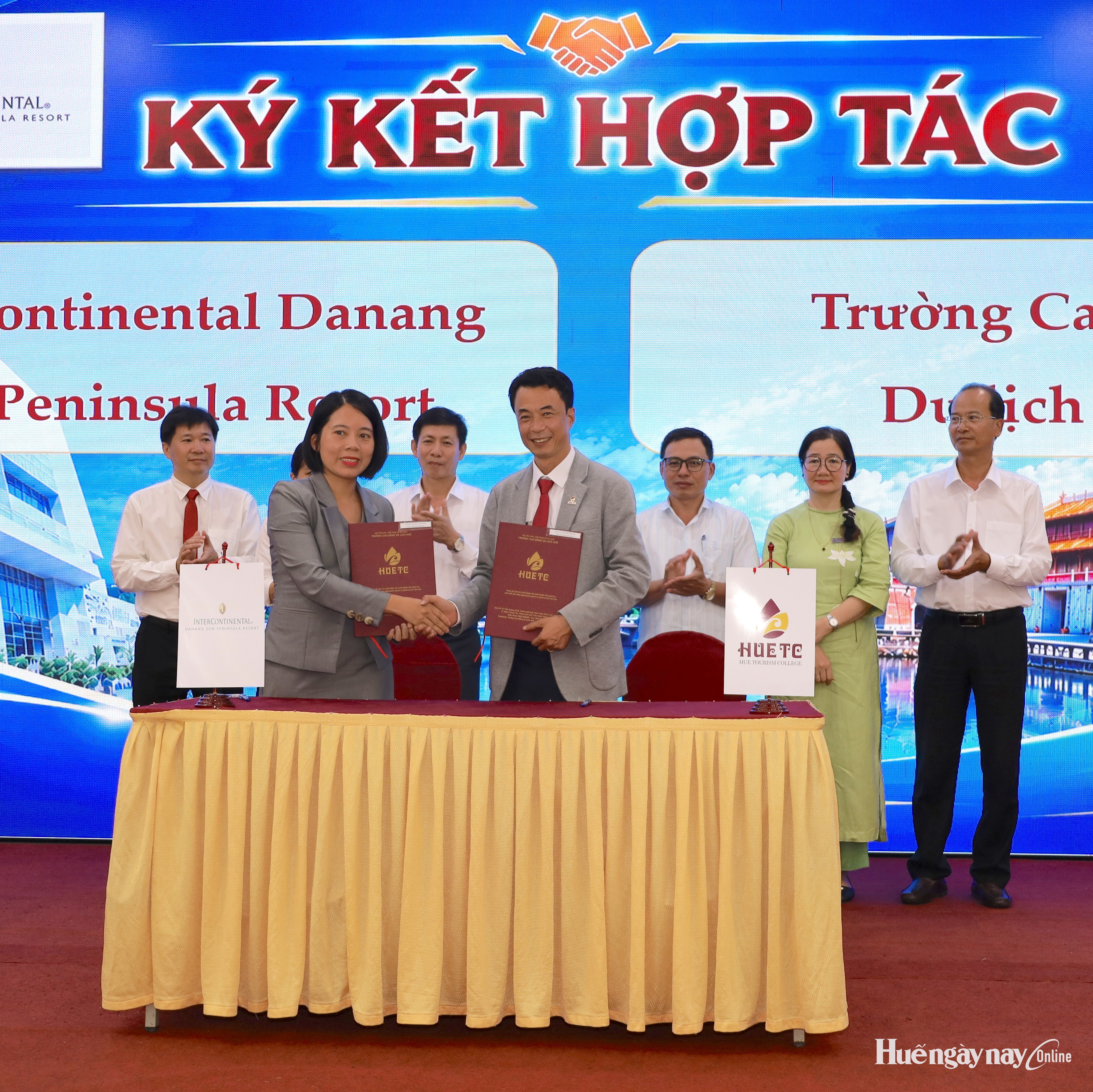 Tăng cường liên kết giữa nhà trường - doanh nghiệp - người học