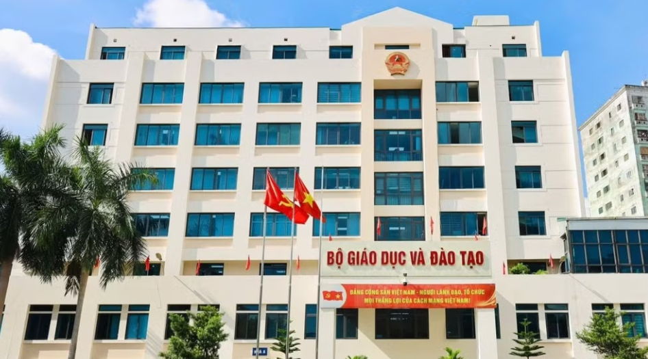 Sáng nay, Bộ trưởng Giáo dục và Đào tạo thực hiện Phiên giải trình, đề cập nhiều vấn đề giáo dục người dân quan tâm