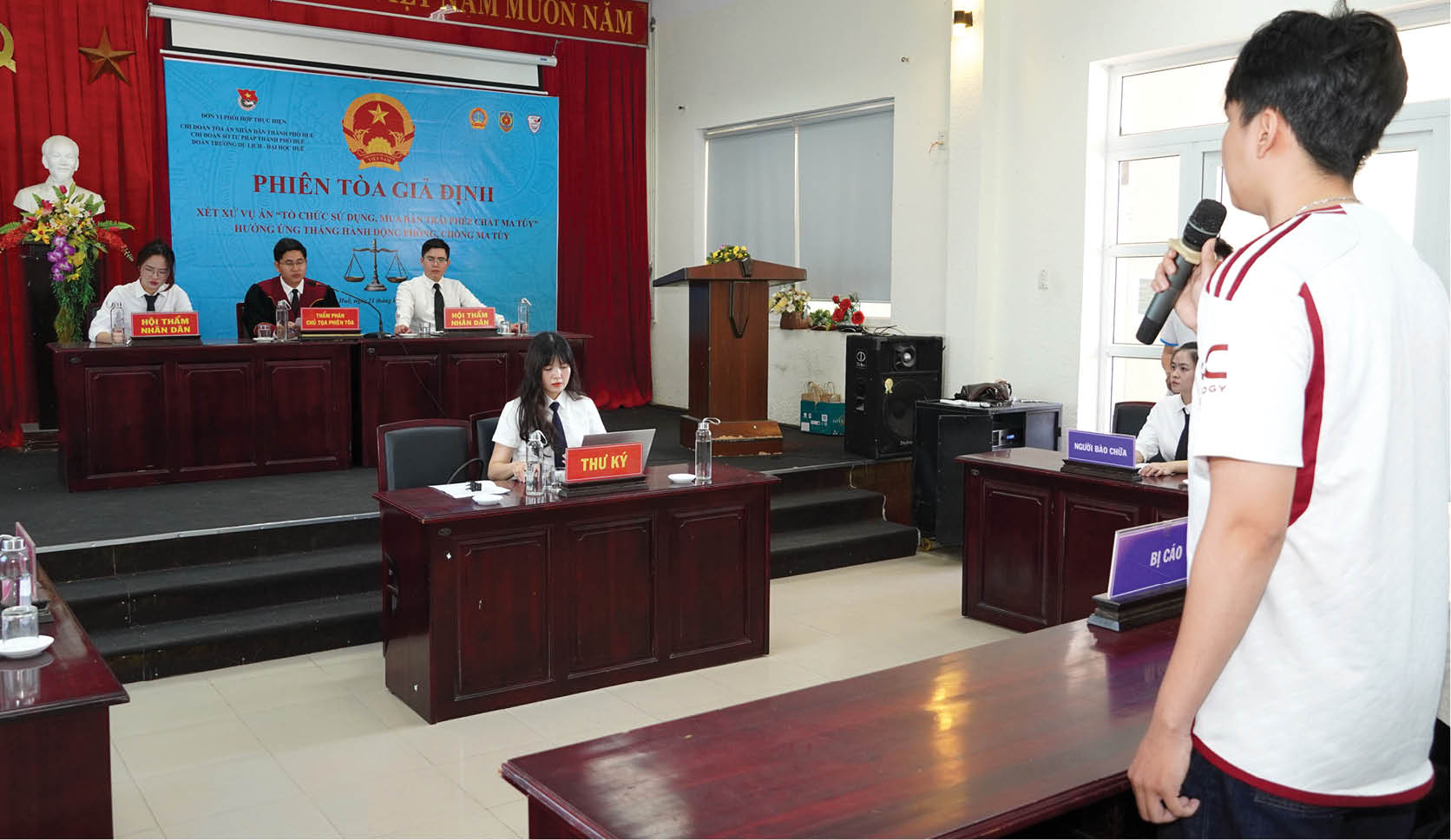 Để thanh, thiếu niên không lầm lỡ - Bài 2 Ngăn những bước chân lạc đường