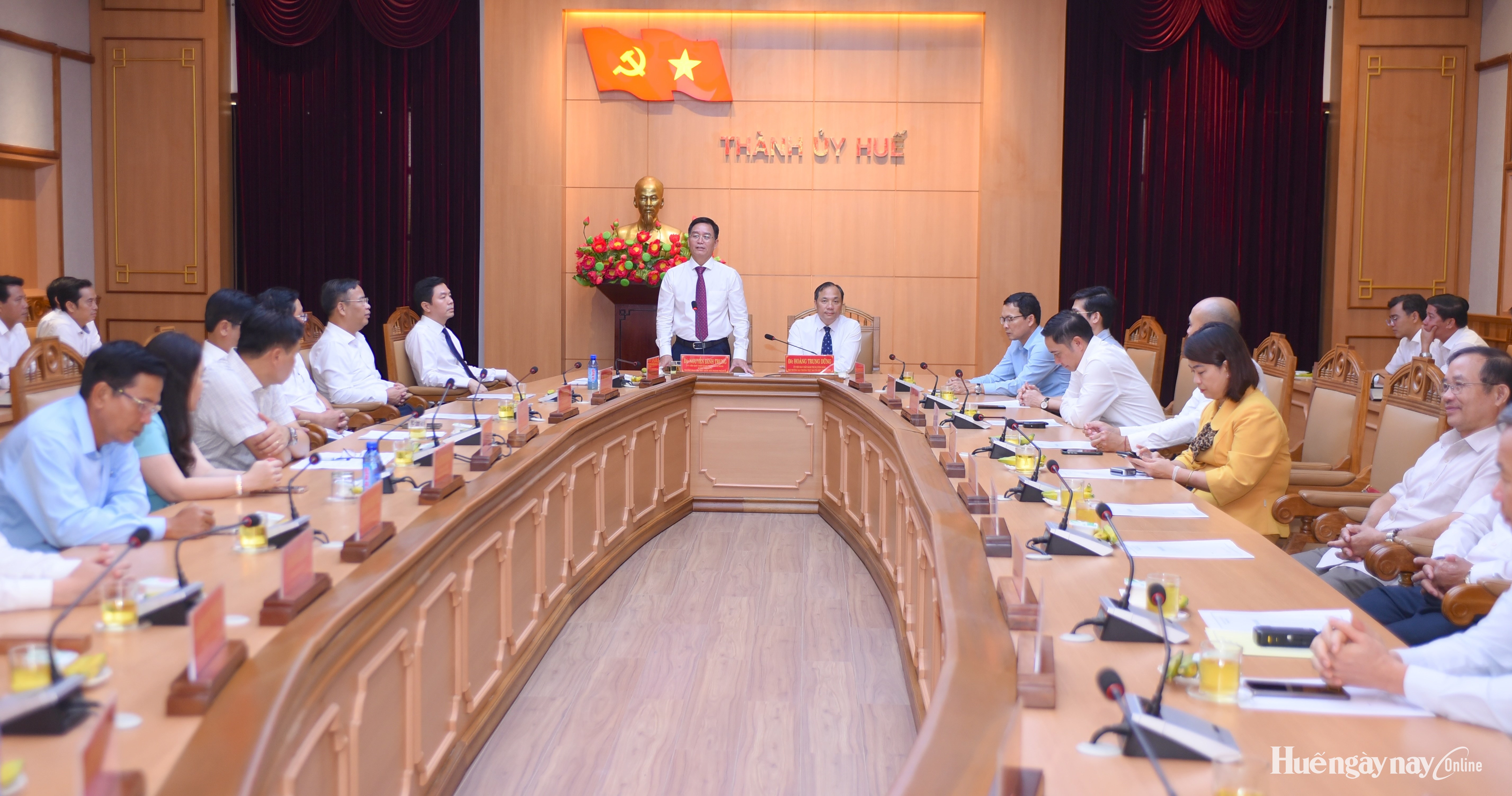 Thành ủy Huế tổ chức Hội nghị triển khai quyết định của Bộ Chính trị về công tác cán bộ
