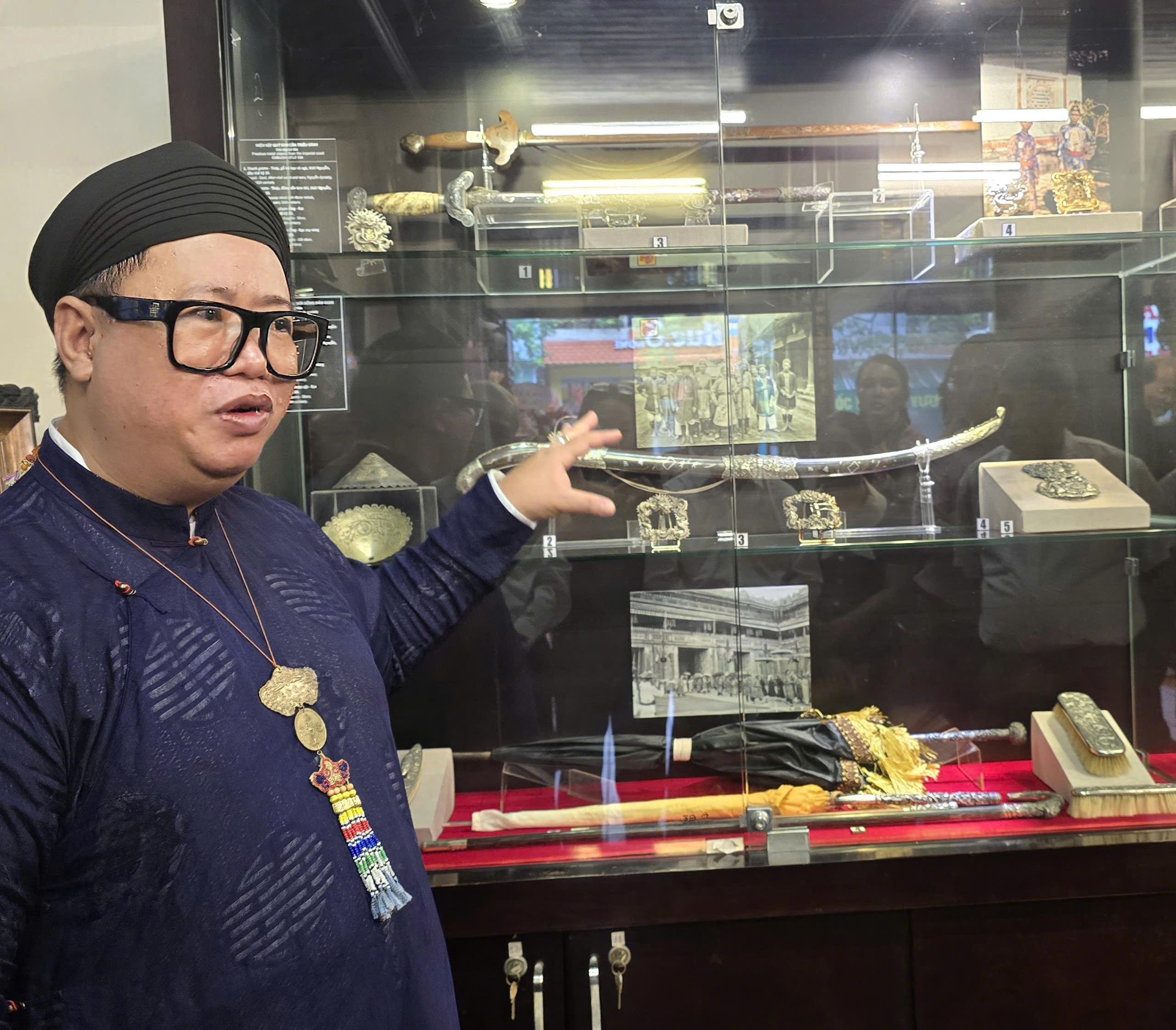 Giới thiệu hơn 200 hiện vật quý kim thời Nguyễn