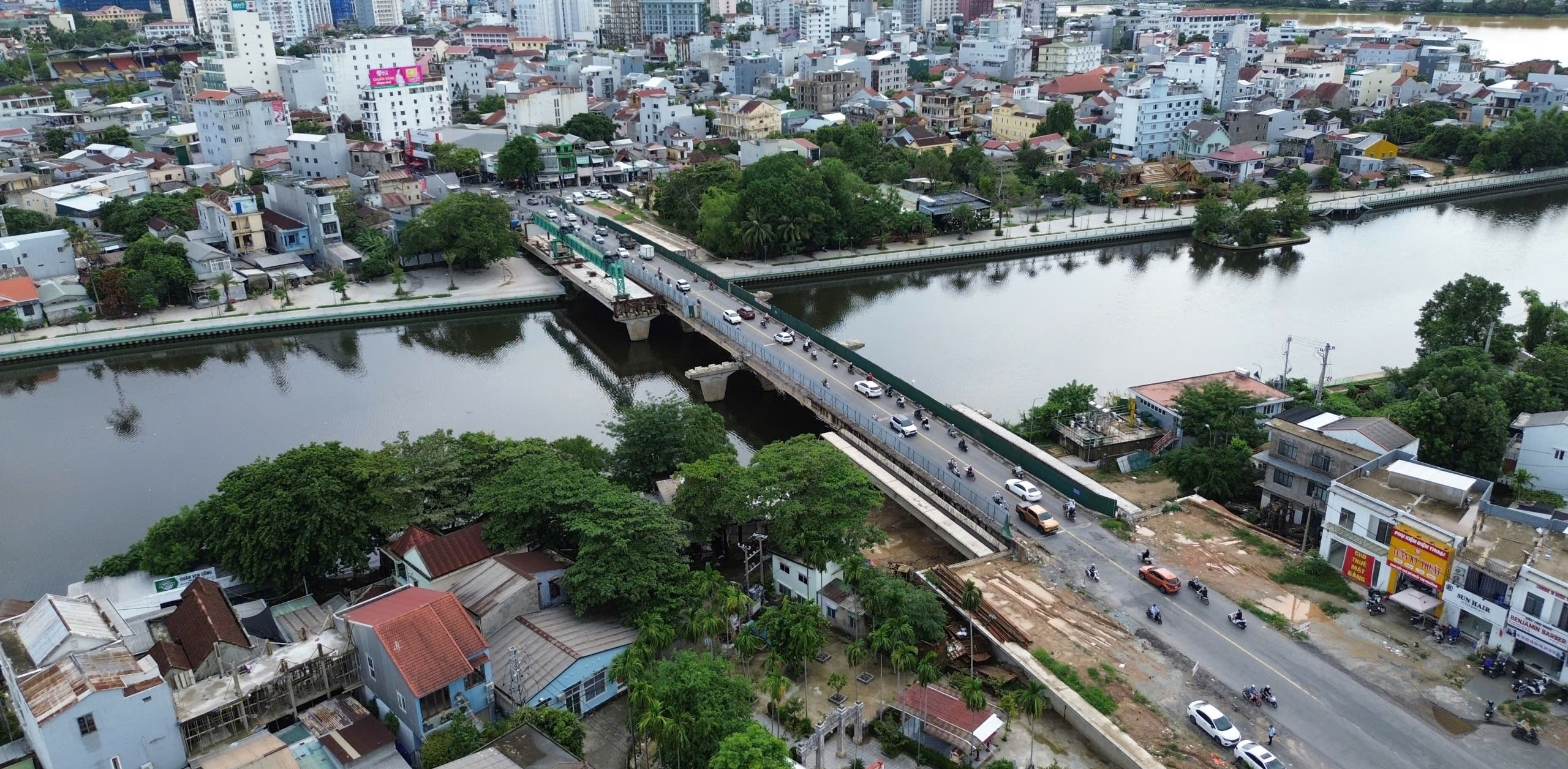 Hoàn thành mở rộng cầu Vỹ Dạ trong vòng 6 tháng