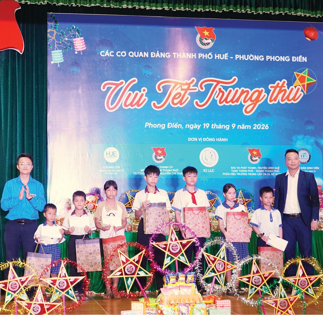 Mang trung thu đến với trẻ em khó khăn