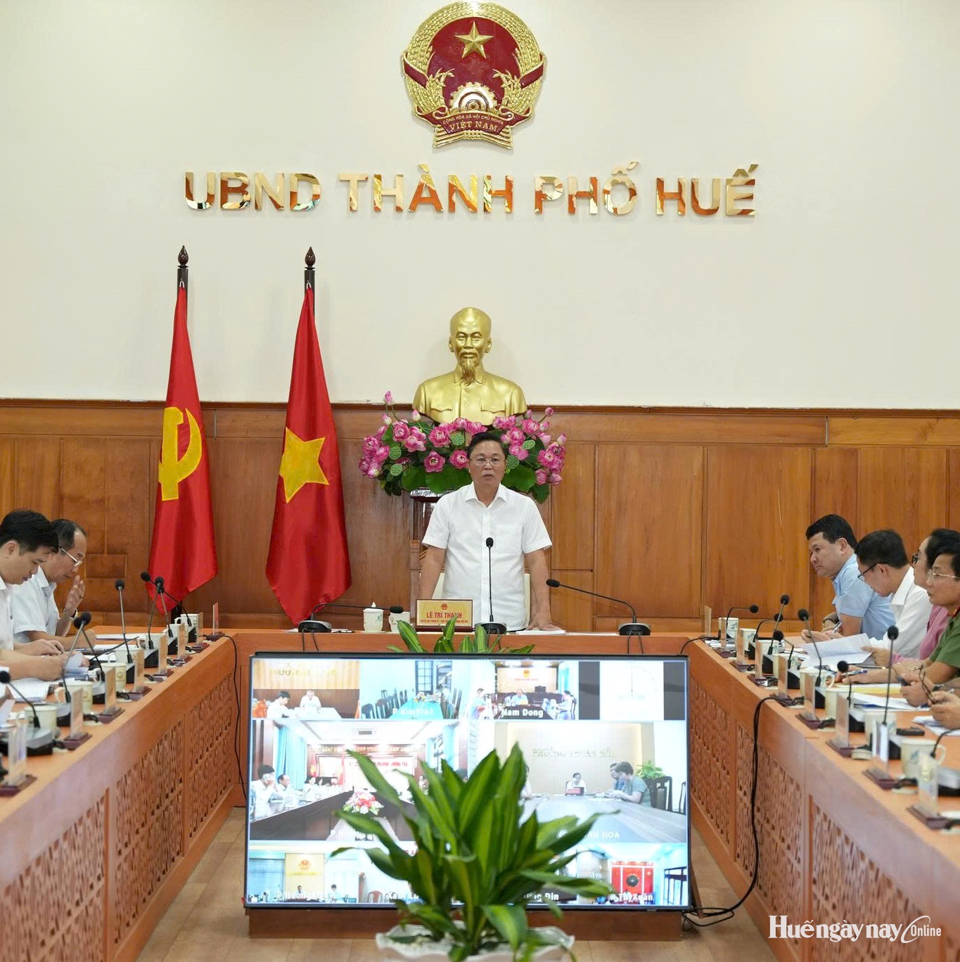 Thành phố Huế duy trì đà tăng trưởng, tập trung tháo gỡ khó khăn trong quý IV