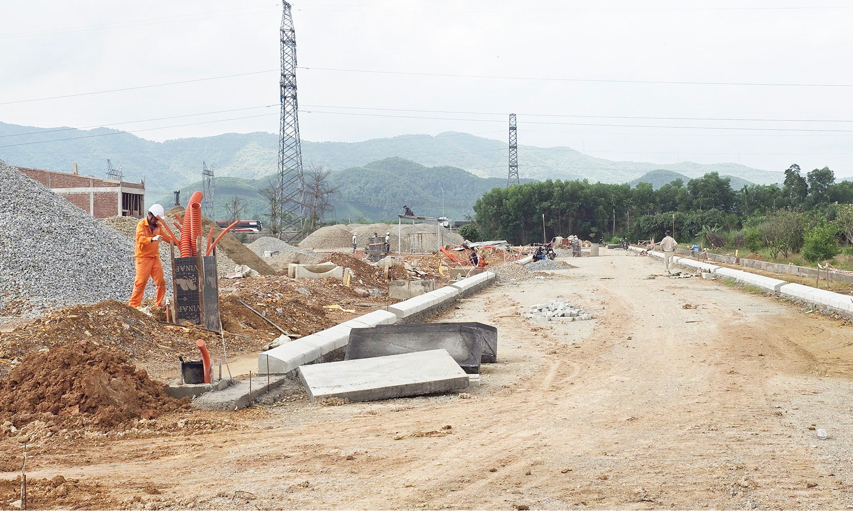 Gỡ vướng mặt bằng nút giao Tỉnh lộ 12B