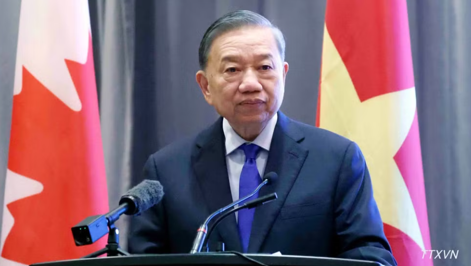 Tổng Bí thư, Chủ tịch nước Tô Lâm gặp gỡ cán bộ, nhân viên Đại sứ quán và cộng đồng người Việt Nam tại Canada