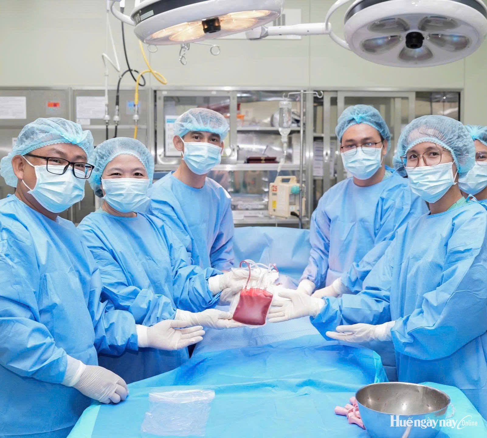 Bệnh viện Trung ương Huế điều trị thành công ca suy tủy xương vô căn bằng ghép tế bào gốc