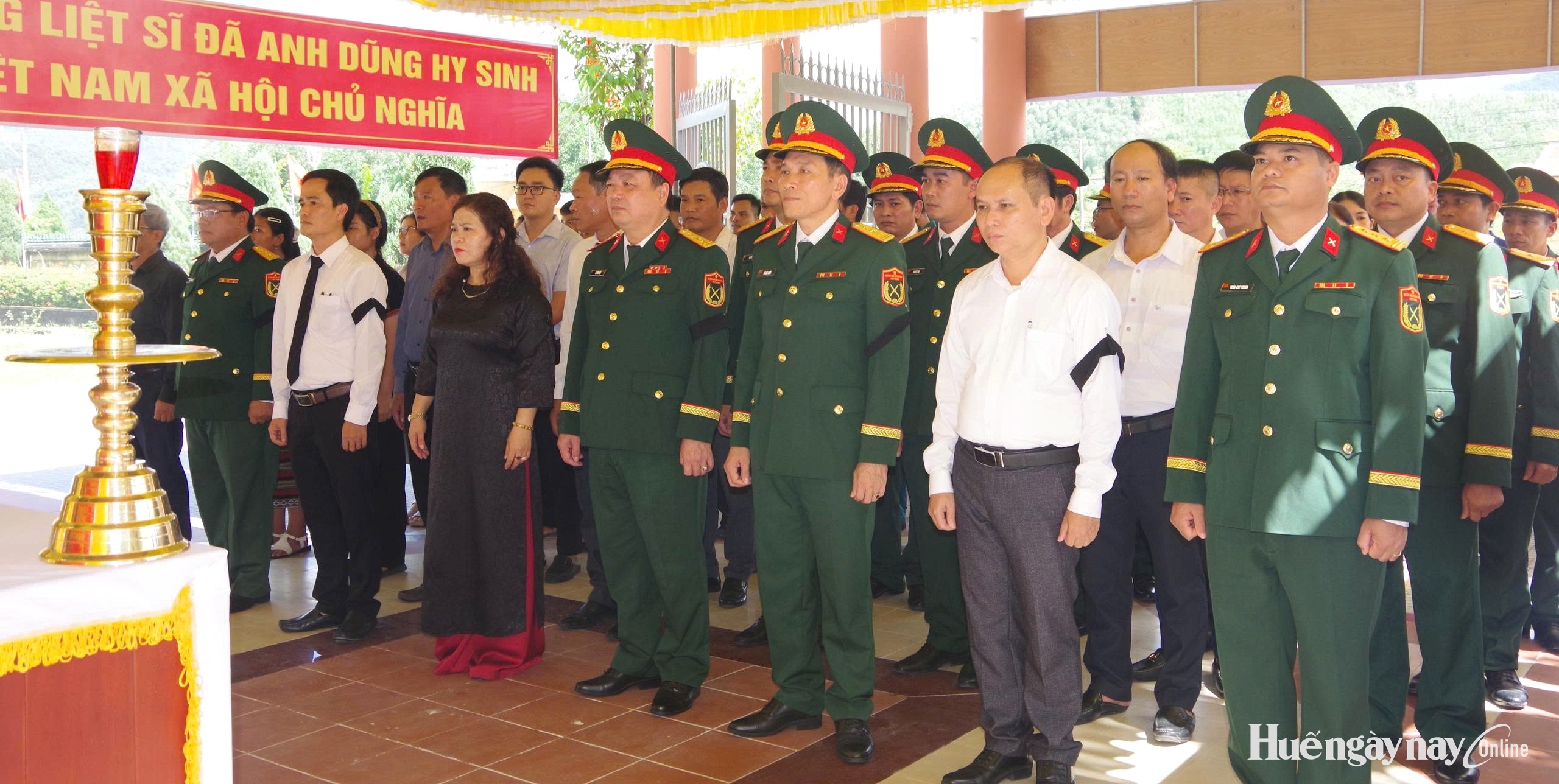 Truy điệu và an táng hài cốt liệt sĩ tại Nghĩa trang Liệt sĩ Nam Đông