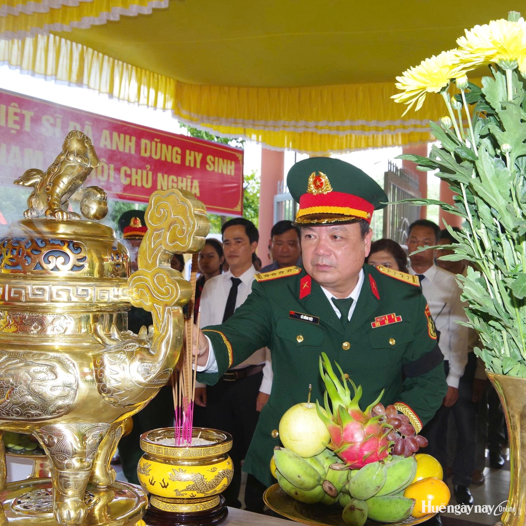 Truy điệu và an táng hài cốt liệt sĩ tại Nghĩa trang Liệt sĩ Nam Đông