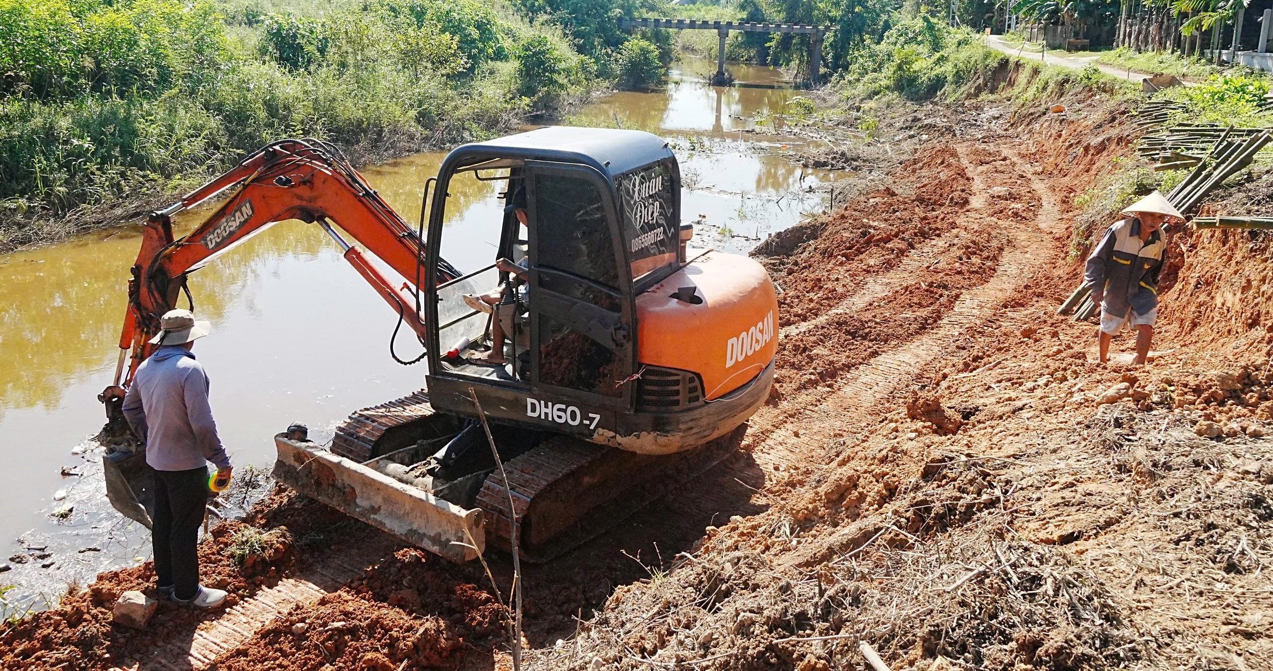 Hơn 8,6 tỷ đồng xây dựng kè chống sạt lở bờ sông Ô Hô