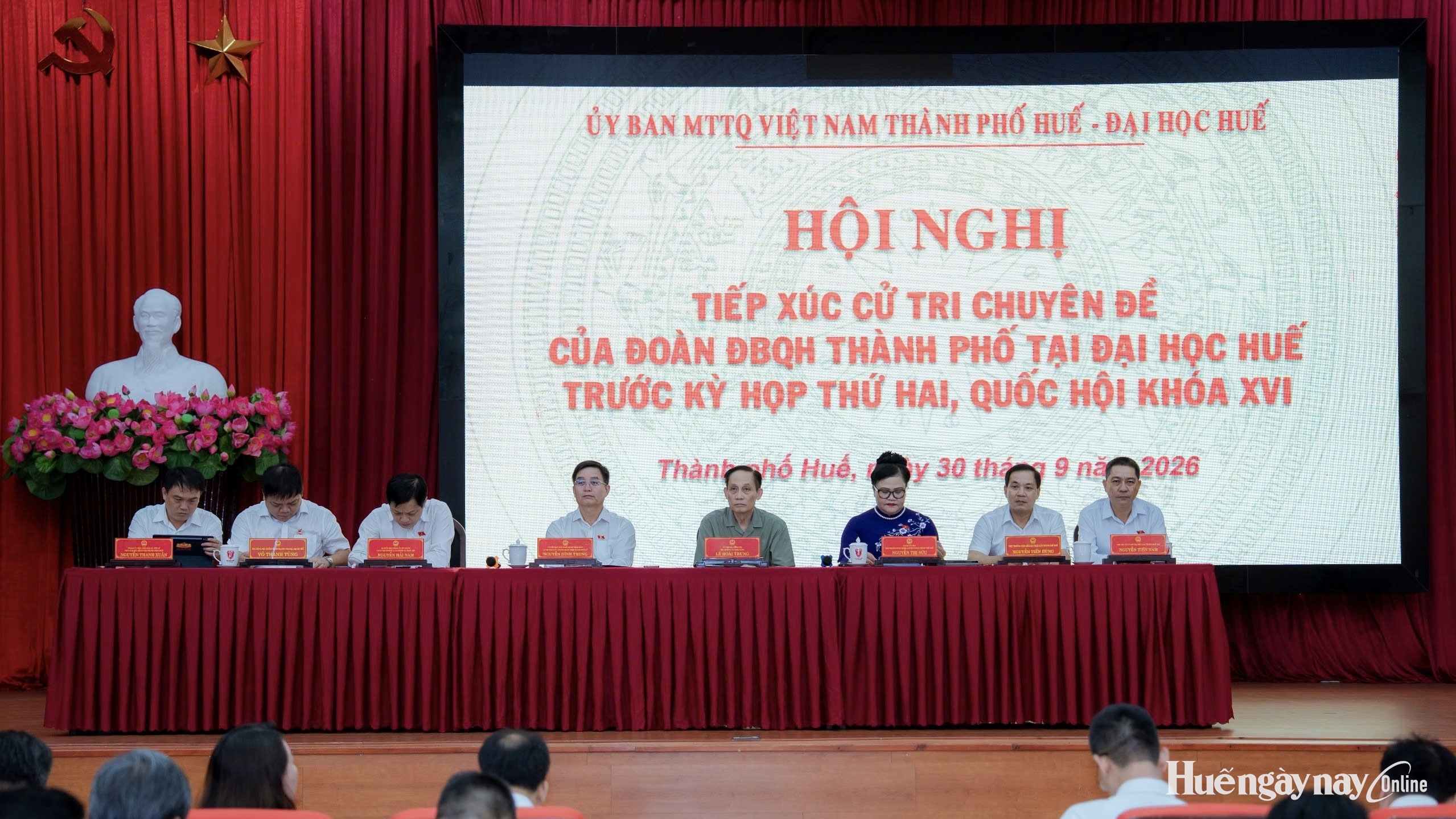 Tháo gỡ vướng mắc, tạo nguồn lực phát triển Đại học Huế