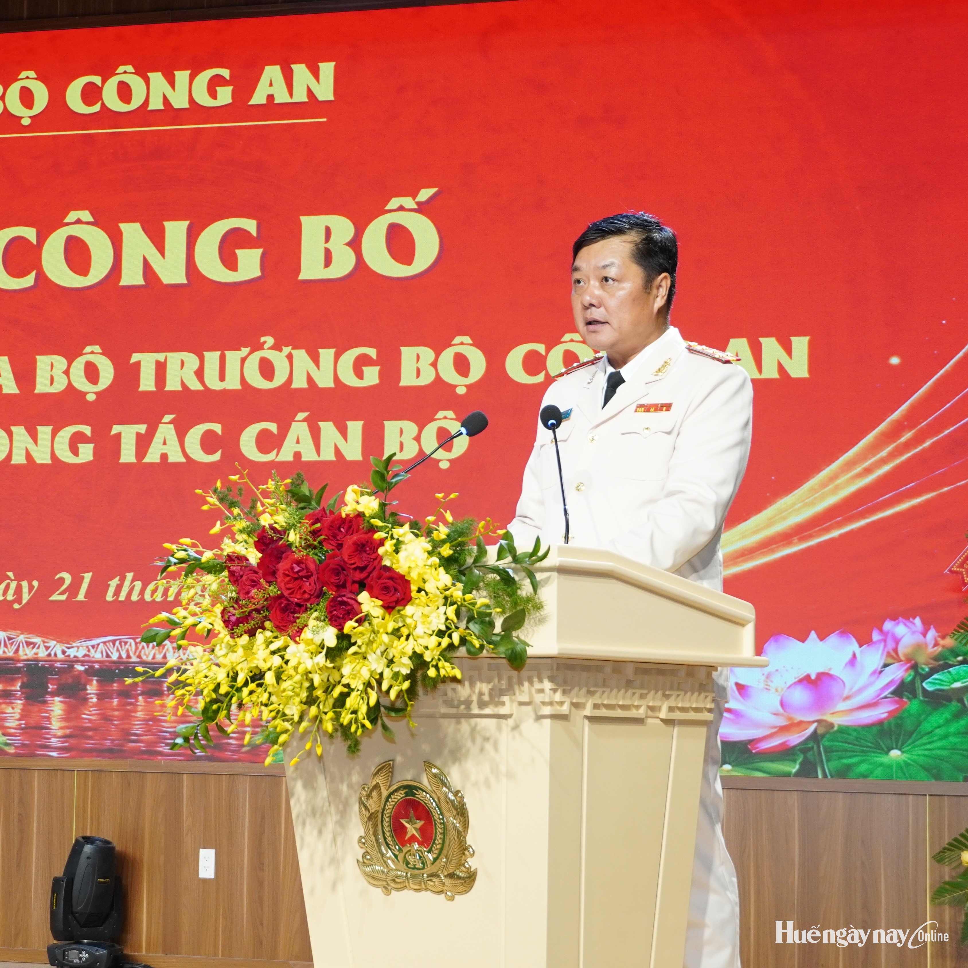 Giám đốc Công an thành phố công bố đường dây nóng tiếp nhận phản ánh