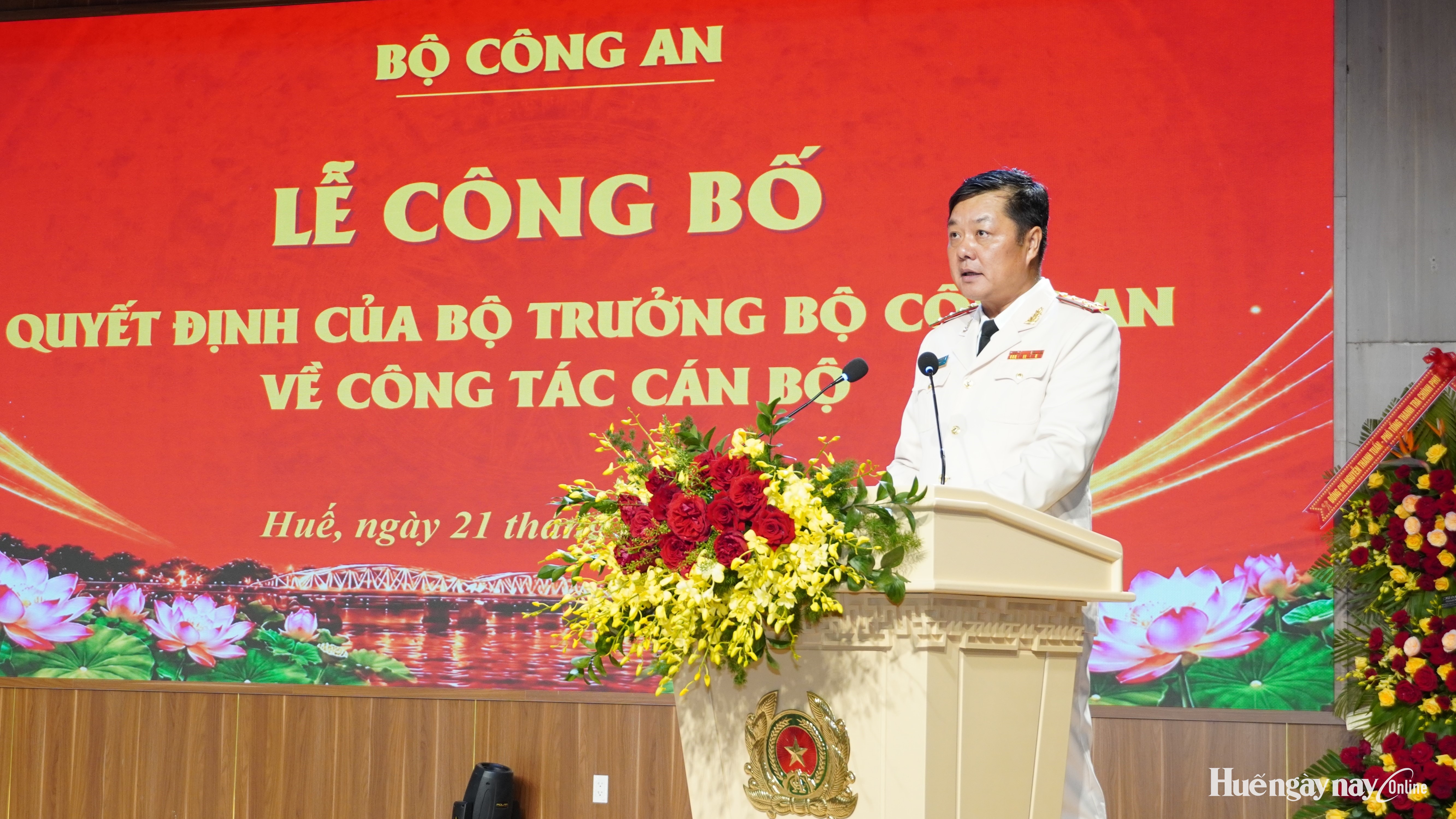 Giám đốc Công an thành phố công bố đường dây nóng tiếp nhận phản ánh
