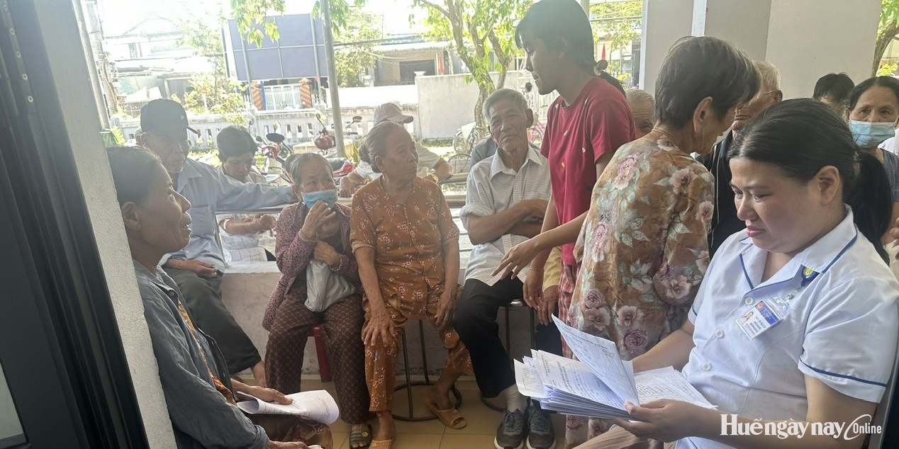 Hóa Châu và An Cựu triển khai khám sức khỏe miễn phí cho người dân