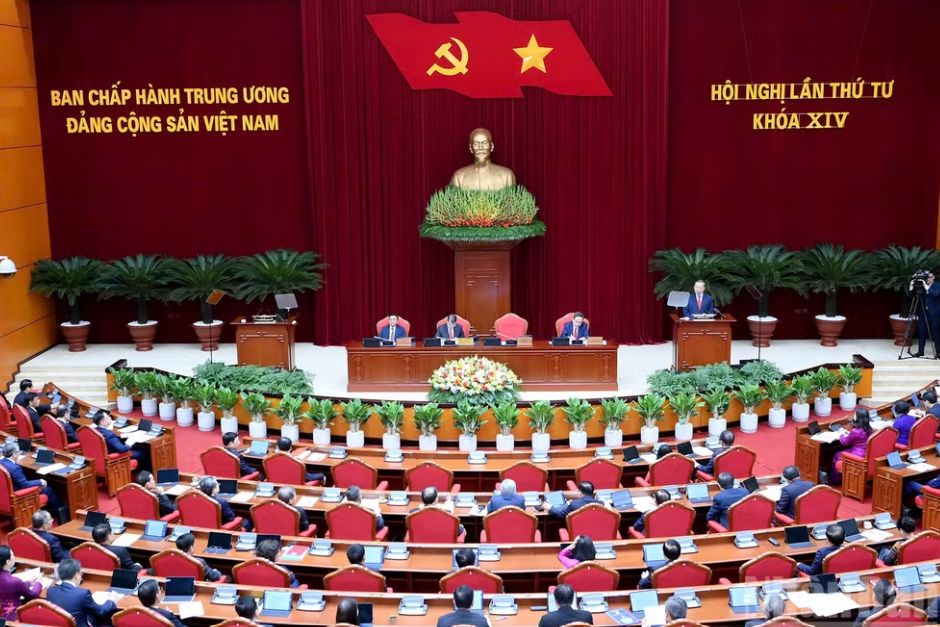 Ngày làm việc thứ hai Hội nghị lần thứ tư Ban Chấp hành Trung ương Đảng khóa XIV