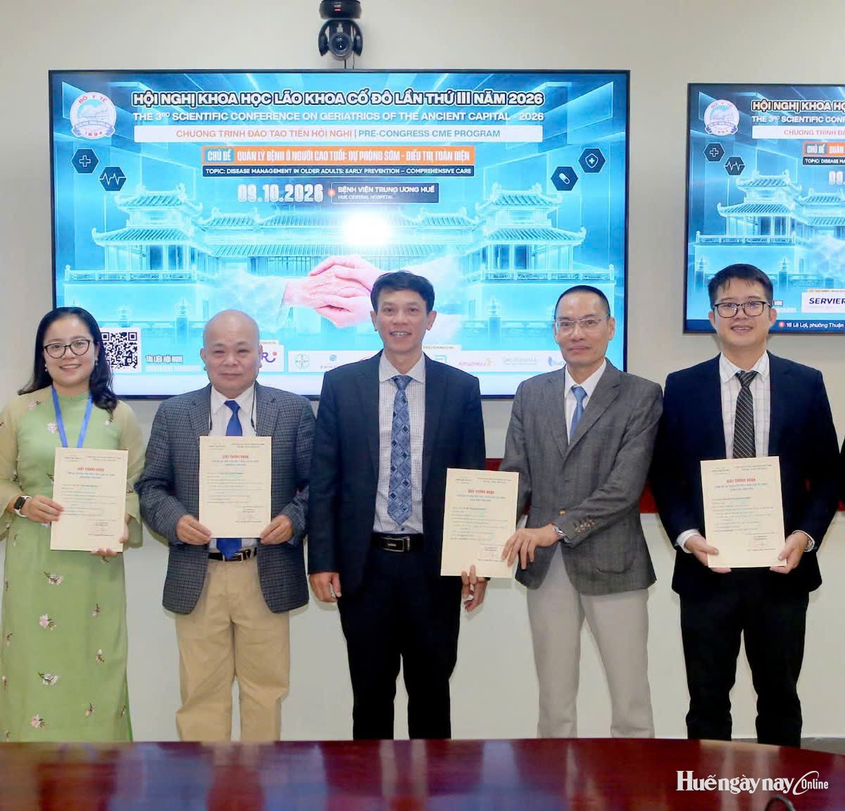 Bệnh viện Trung ương Huế cập nhật kiến thức lão khoa, nâng cao chất lượng chăm sóc người cao tuổi