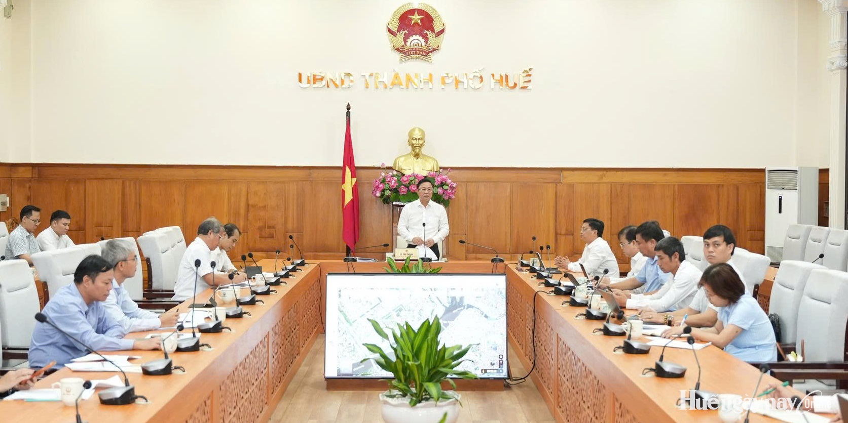Chỉnh trang khu phố Tây, mở rộng không gian công cộng ven sông An Cựu