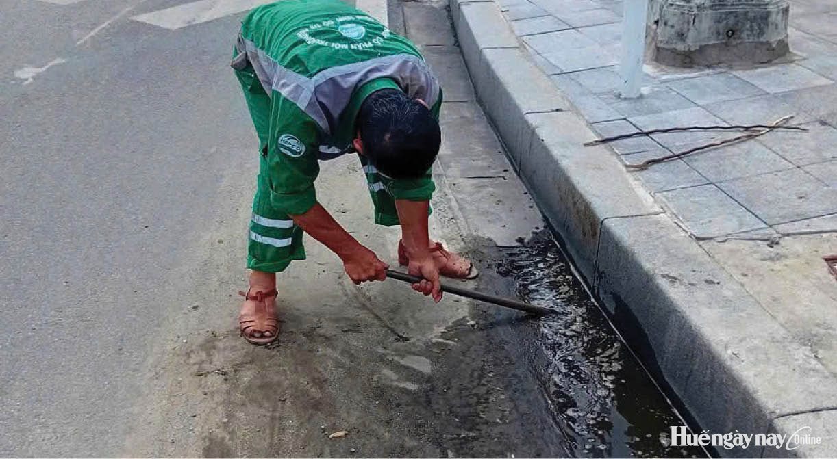 Sẵn sàng phương án giữ gìn vệ sinh đô thị mùa mưa lũ