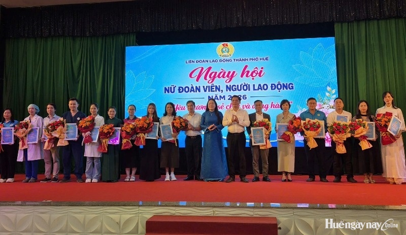 Hơn 500 nữ đoàn viên, người lao động tham gia ngày hội chăm sóc sức khỏe và phúc lợi