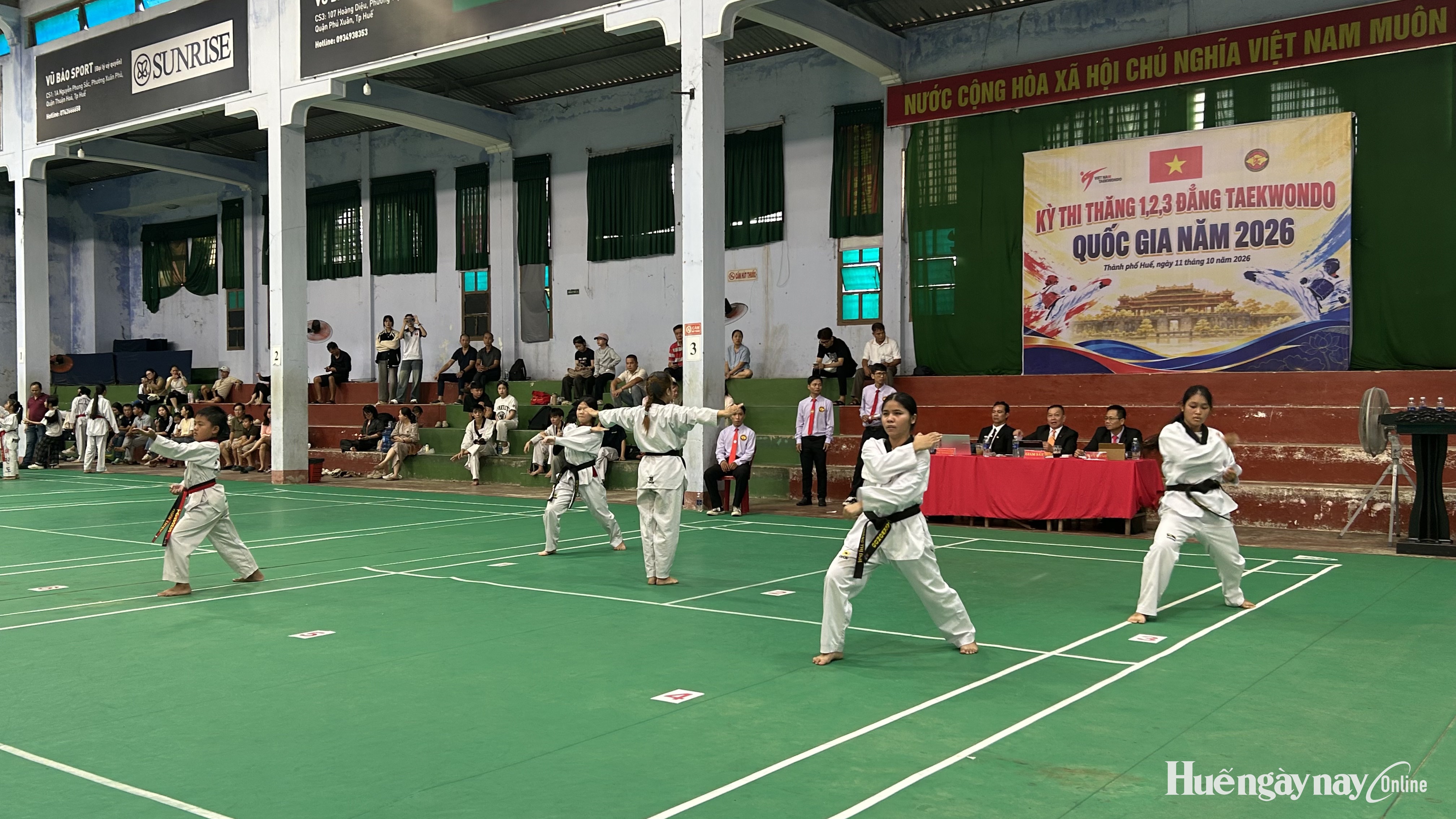 Hơn 200 võ sinh tham gia kì thi thăng đẳng Taekwondo Quốc gia