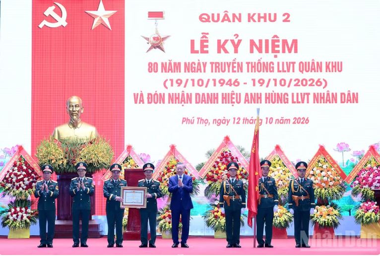 Bảo vệ vững chắc chủ quyền đất nước, góp phần tạo điều kiện để Tây Bắc phát triển