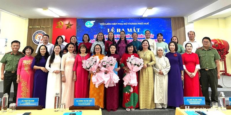 Ra mắt Câu lạc bộ “Tư vấn, hỗ trợ giải quyết một số vấn đề xã hội liên quan đến phụ nữ và trẻ em”