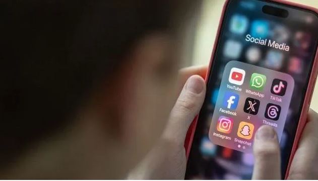 Na Uy đề xuất cấm trẻ dưới 16 tuổi dùng mạng xã hội