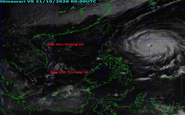Siêu bão CHAMPI mạnh cấp 17, không đi vào Biển Đông nhưng vẫn gây gió mạnh, sóng lớn