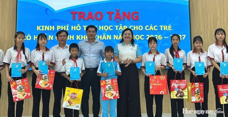 Hỗ trợ hơn 700 triệu đồng cho phụ nữ, trẻ em khó khăn tại xã Bình Điền