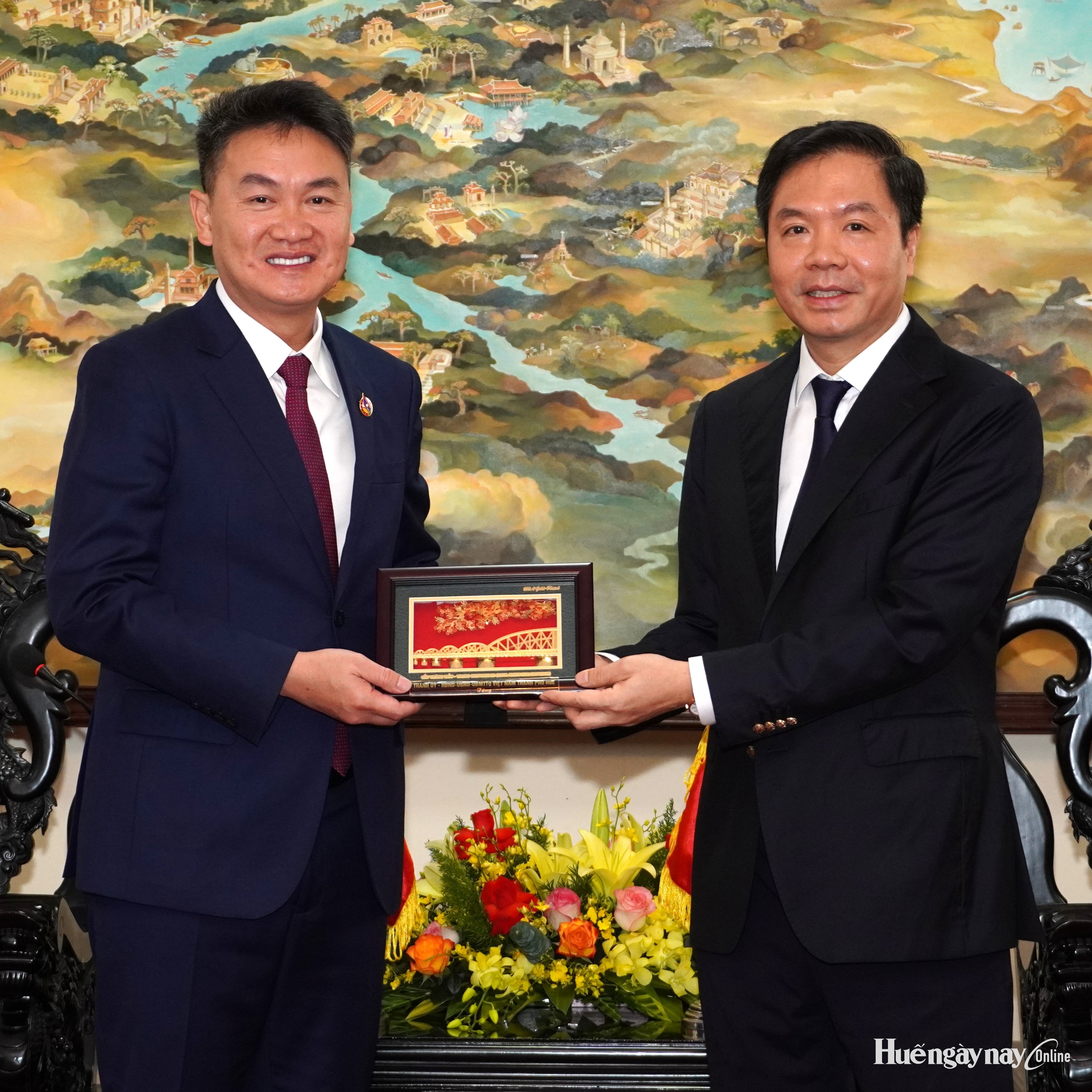 Tăng cường giao lưu, hợp tác thanh niên Việt Nam - Lào