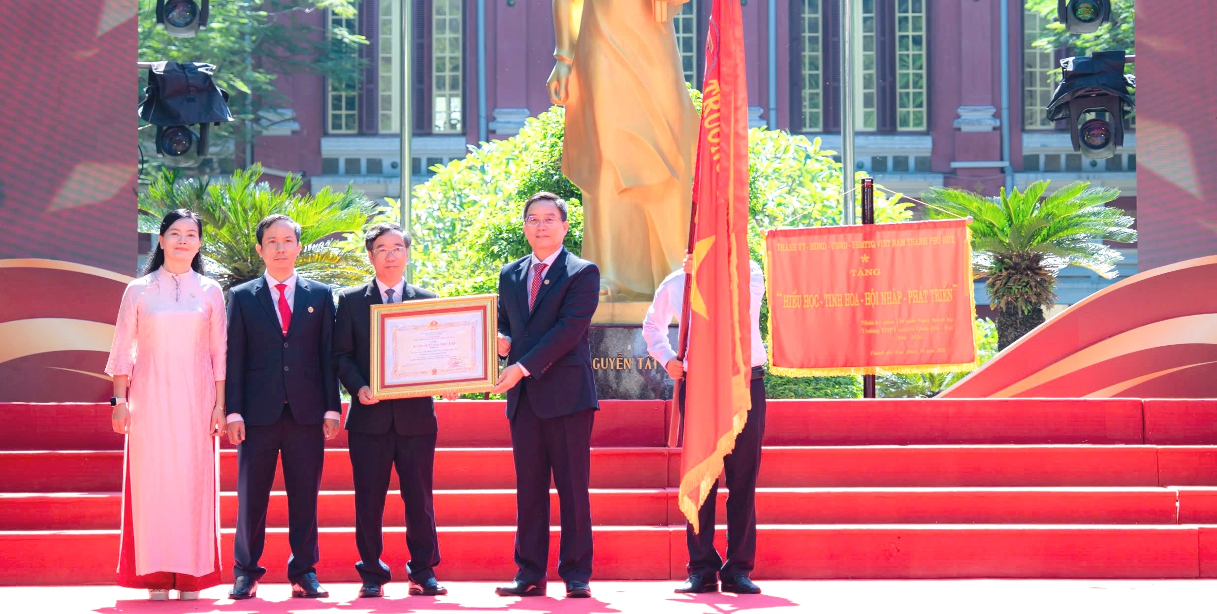 Trường THPT Chuyên Quốc Học - Huế kỷ niệm 130 năm thành lập