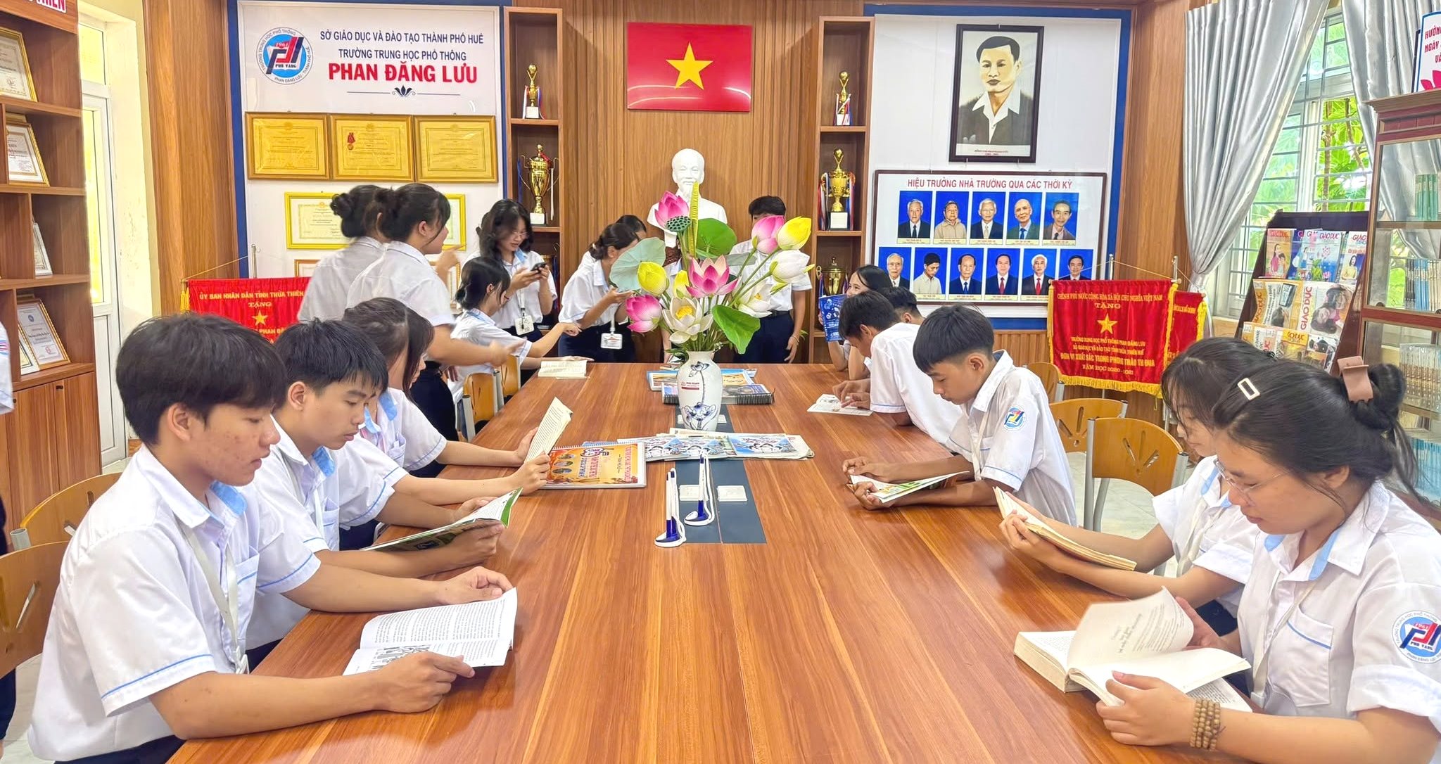 Nâng cao hiệu quả quản lý giáo dục thường xuyên trong mô hình chính quyền 2 cấp