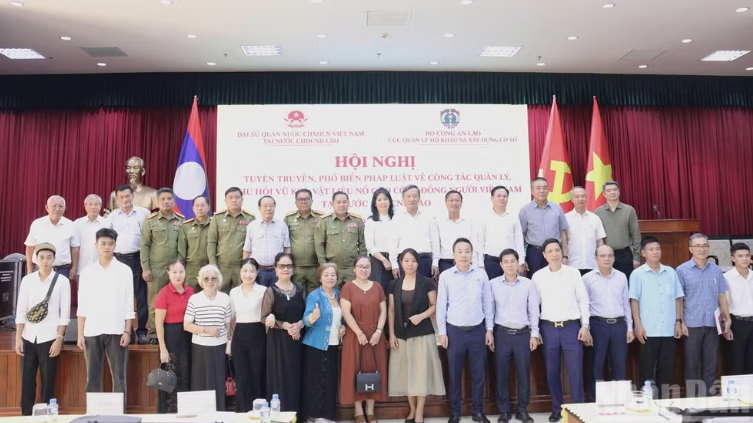 Tuyên truyền, phổ biến pháp luật cho cộng đồng người Việt Nam tại Lào