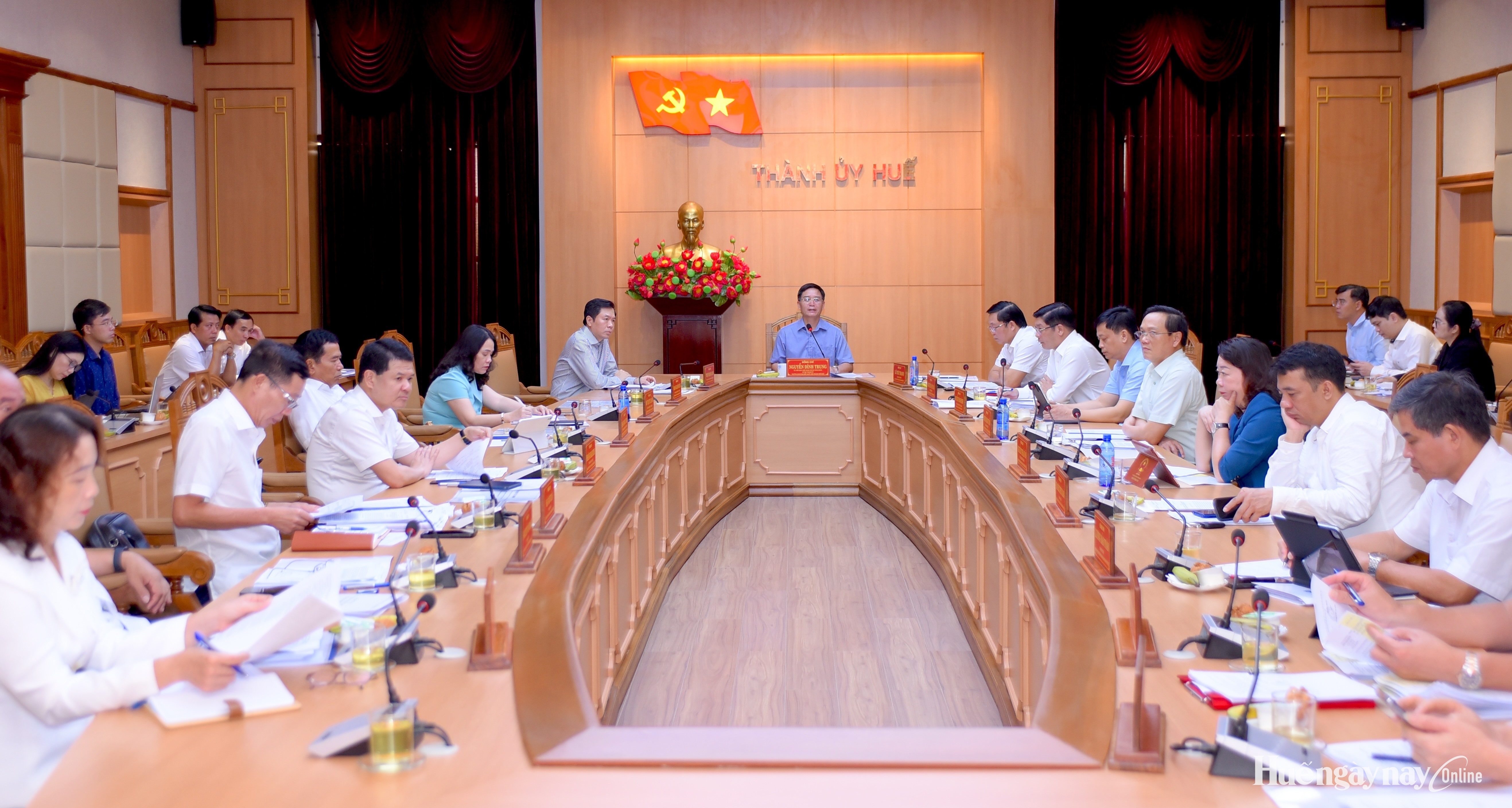Tổ chức thực hiện quyết liệt, đảm bảo hoàn thành các chỉ tiêu năm 2026