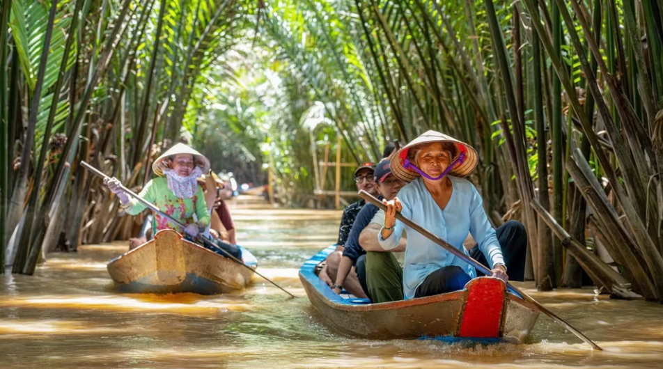 Phát triển du lịch trở thành ngành kinh tế mũi nhọn