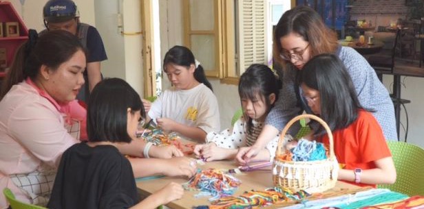 Experiencing handmade products