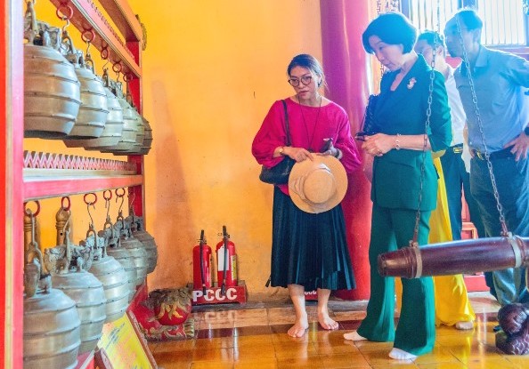 New Korean Ambassador to Vietnam visits Hue Imperial Palace