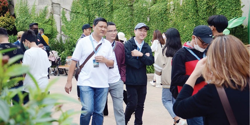 Expecting from a handshake