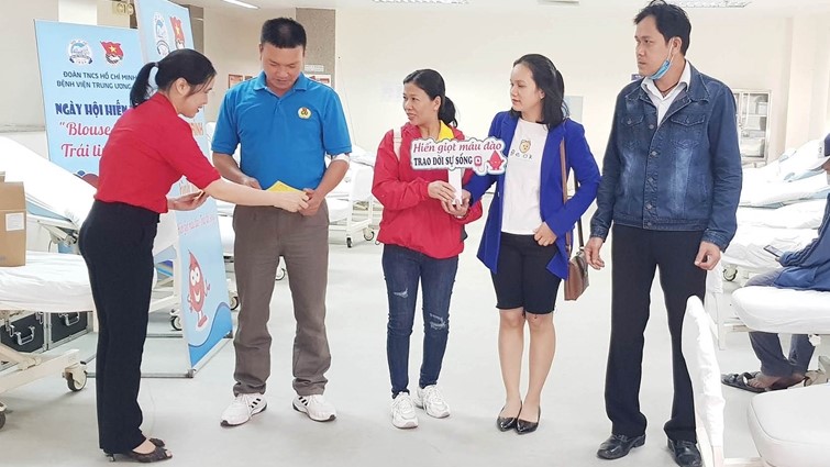 47 years old, 60 times of blood donation