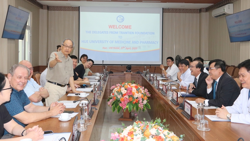 TranTien Foundation United States of America  Carrying out medical examination, consultation and plastic surgery for patients