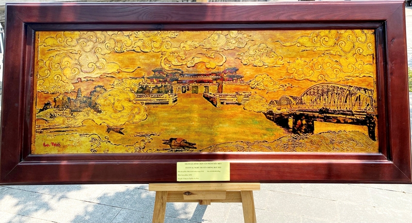 15 products win prizes for voting typical products at Hue Traditional Craft Festival 2023