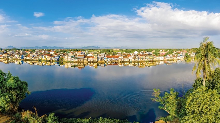 Admiring the Huong River