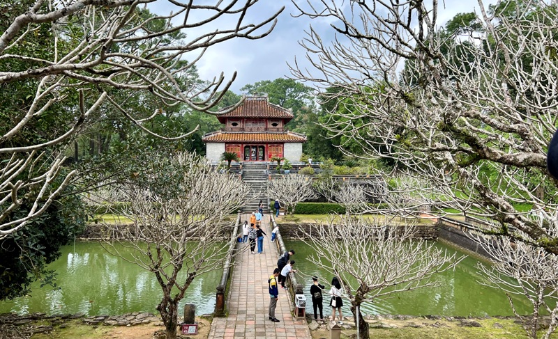 Activities for the 30th anniversary of the Complex of Hue Monuments recognized as world heritages by UNESCO